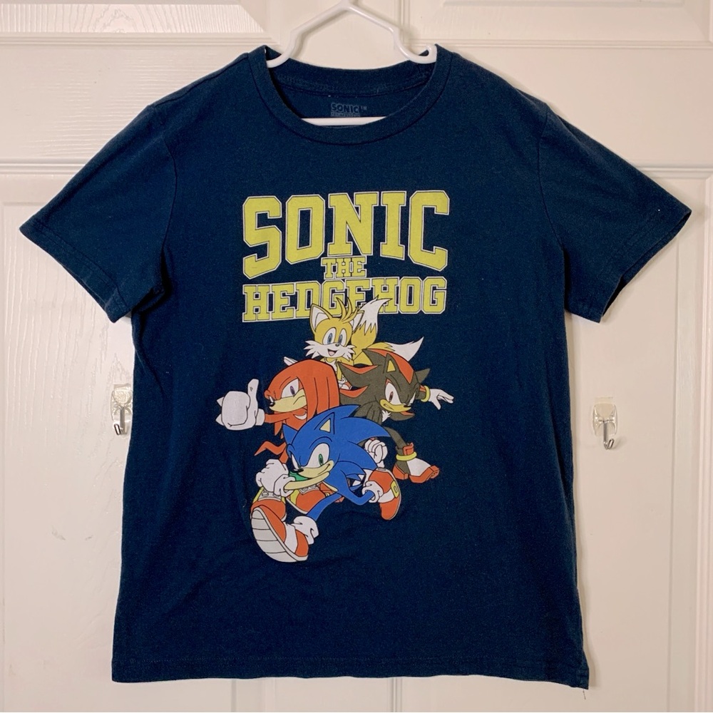 Sonic The Hedgehog vintage Tshirt Navy Blue featuring Tails Knuckles and Shadow